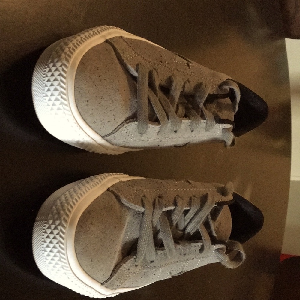 Converse Cons Size 7 Womens Size 5 Mens Excellent condition